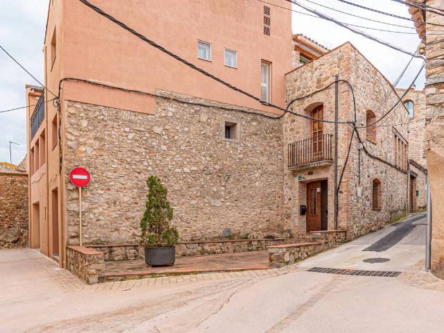 Villa en venta en Capmany