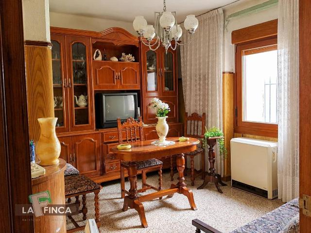 Chalet en venta en Santolaya, Siero
