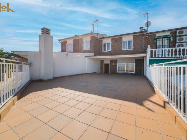 Villa en venta en Carranque