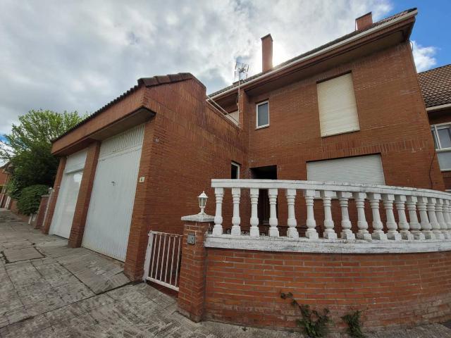 Chalet en venta en Carrascal De Barregas, Castilla y León