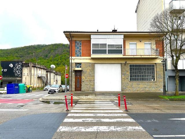 Chalet en venta en les Tries, Olot
