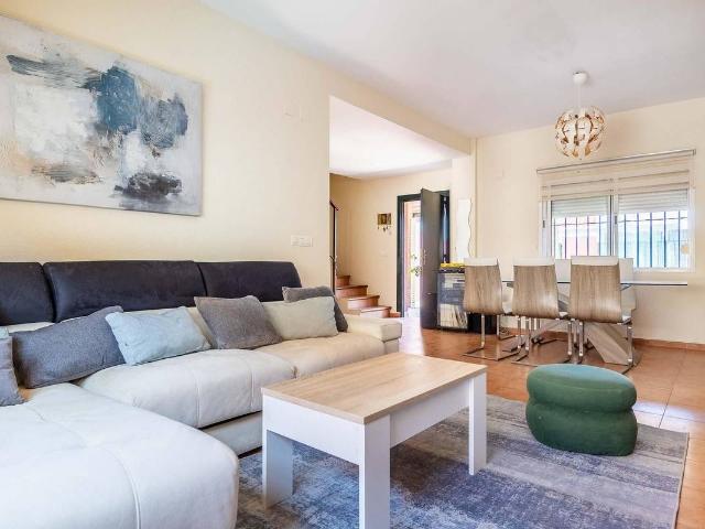 Chalet en venta en Carrión De Los Céspedes, Andalucía
