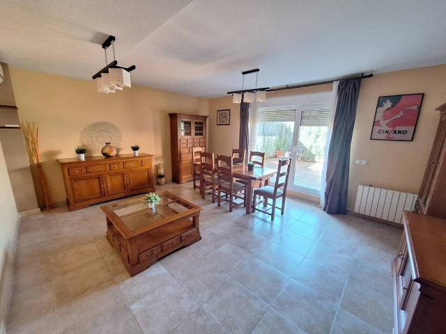 Villa en venta en Casarrubios Del Monte