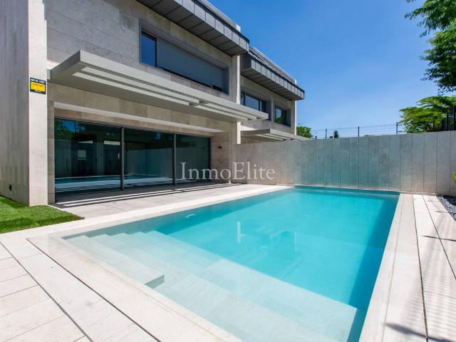 Villa en venta en Majadahonda