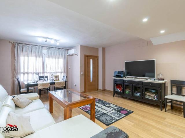 Villa en venta en Churriana De La Vega