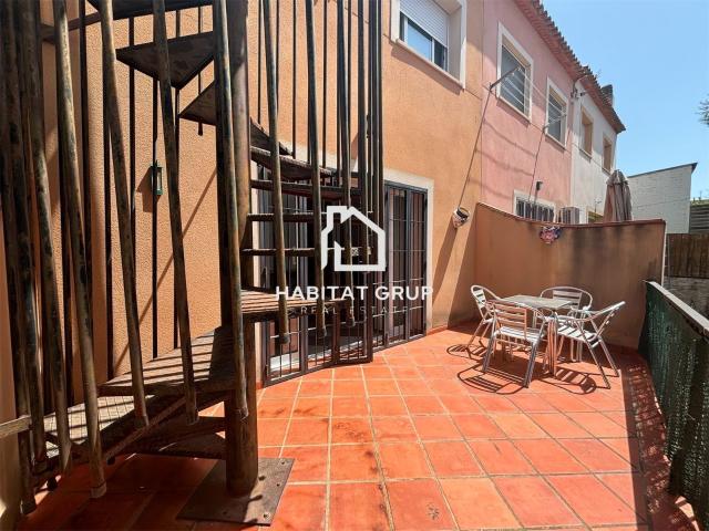 Villa en venta en Cassà De La Selva