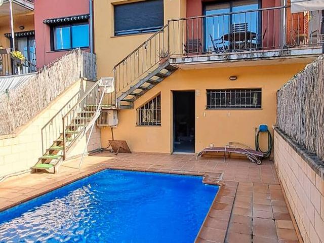 Villa en venta en Cassà De La Selva