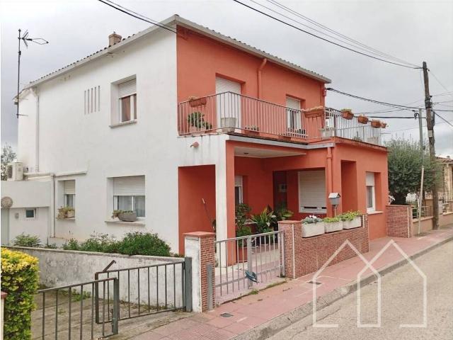 Villa en venta en Cassà De La Selva