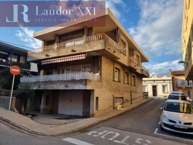 Casa en venta en Castellfollit De La Roca