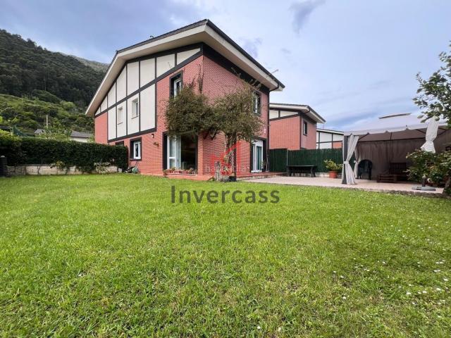 Chalet en venta en Casco Histórico, Castro-urdiales