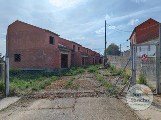 Villa en venta en Castronuevo De Esgueva