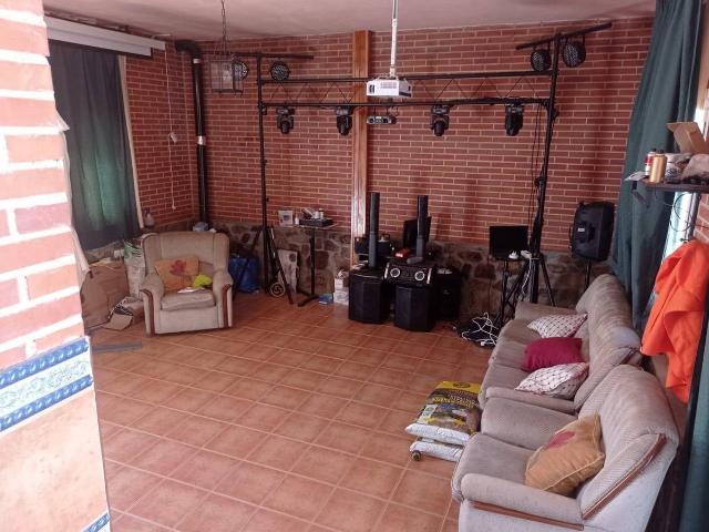 Chalet en venta en Cedillo Del Condado, Castilla-La Mancha