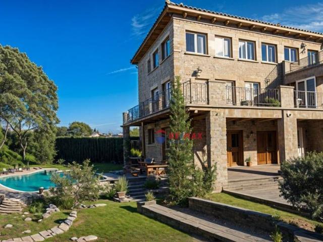 Villa en venta en Celrà