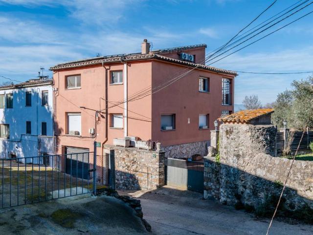 Villa en venta en Celrà