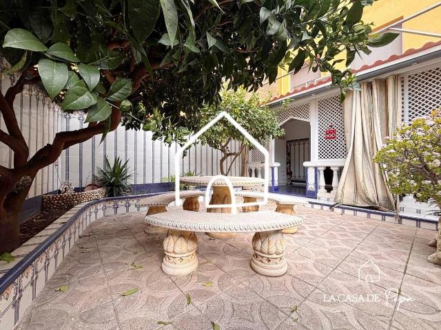 Chalet en venta en Viladecans, Baix Llobregat