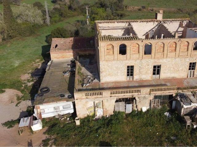 Villa en venta en Figueres