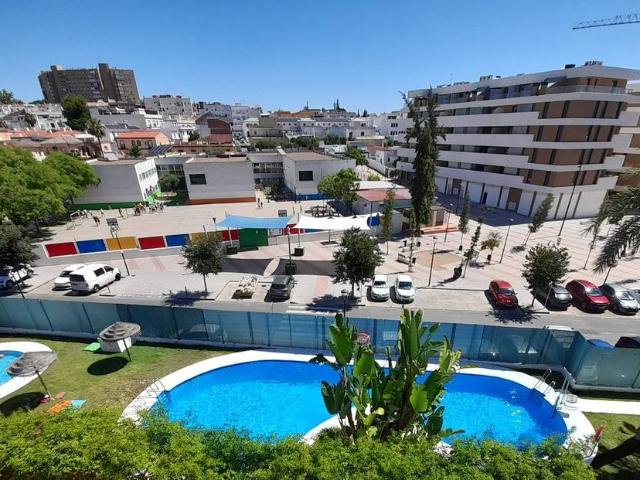 Chalet en venta en Barriada de León, Tomares