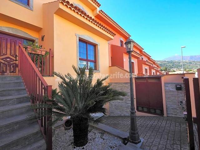 Villa en venta en La orotava, La Marzaga