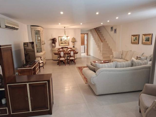Villa en venta en San Vicente Del Raspeig, la Borinquen