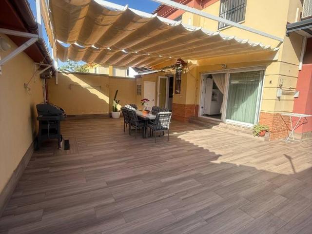 Chalet en venta en Bormujos, Andalucía