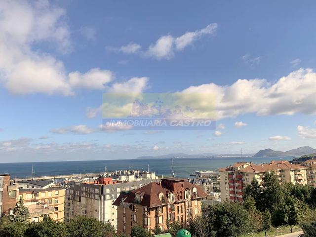 Chalet en venta en Casco Histórico, Castro-urdiales