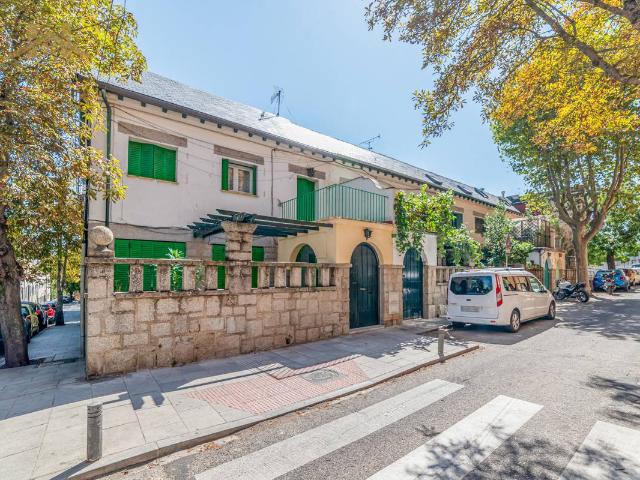 Chalet en venta en San Lorenzo De El Escorial, Madrid