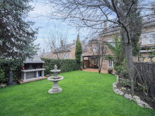 Chalet en venta en Los Bomberos, Torrelodones