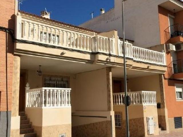 Villa en venta en Ceutí