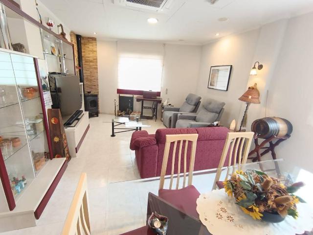 Villa en venta en Ceutí