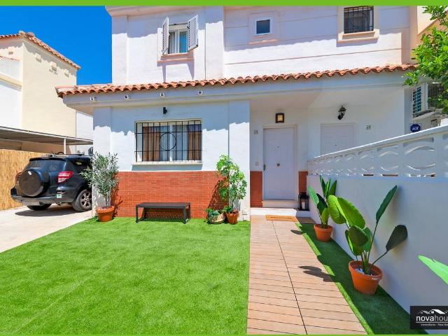 Villa en venta en Vélez-málaga, Capuchinos