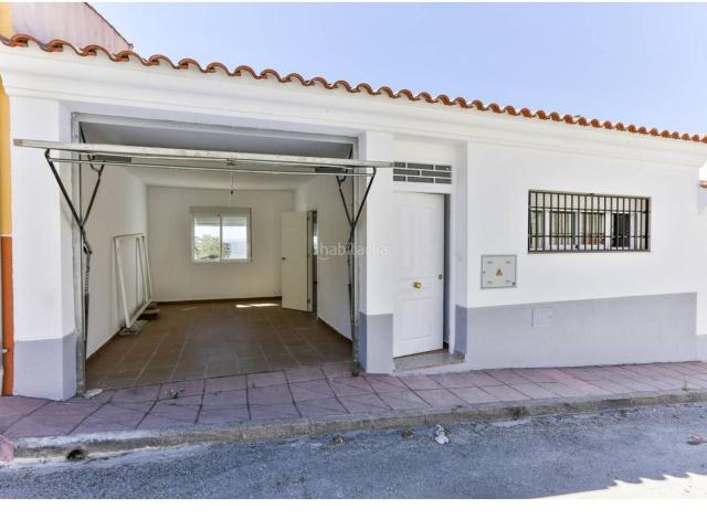 Villa en venta en Chilluévar