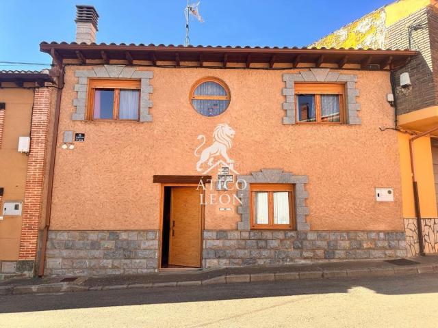 Chalet en venta en Chozas De Abajo, Castilla y León