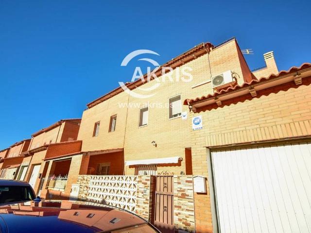 Chalet en venta en Chozas De Canales, Castilla-La Mancha