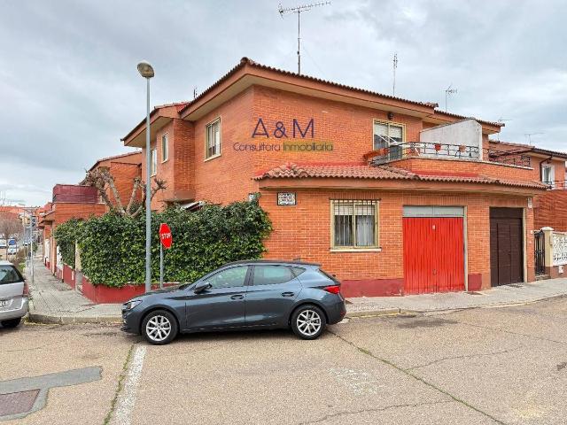 Villa en venta en Cigales