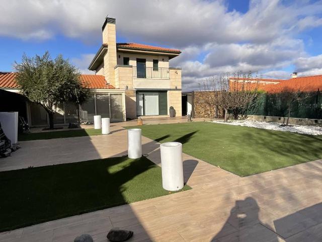 Chalet en venta en Cirueña, La Rioja