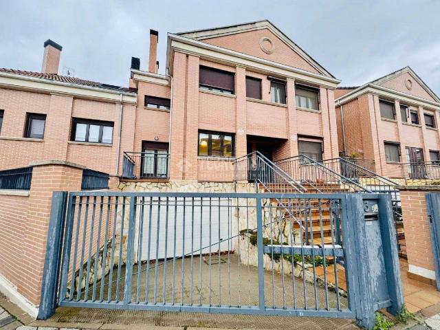 Villa en venta en Cistérniga