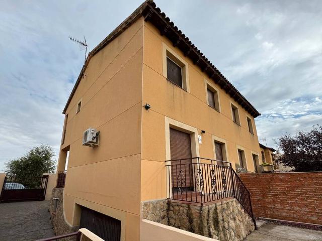 Chalet en venta en Cobeja, Castilla-La Mancha