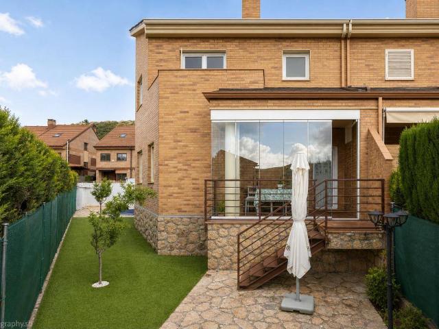 Chalet en venta en Collado Mediano, Madrid