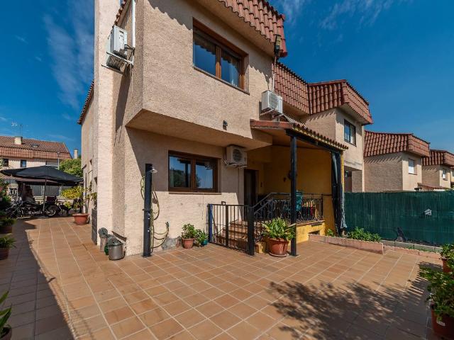 Chalet en venta en Colmenarejo, Madrid