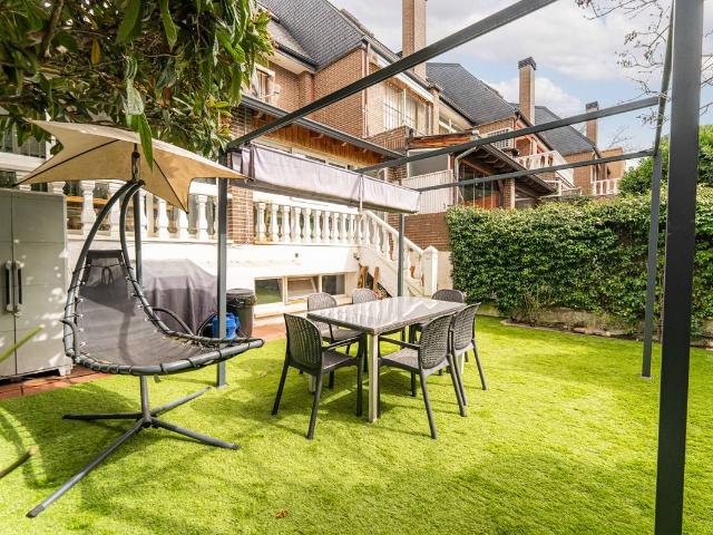 Chalet en venta en Los Bomberos, Torrelodones