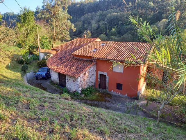 Chalet en venta en El Ferreru, Colunga