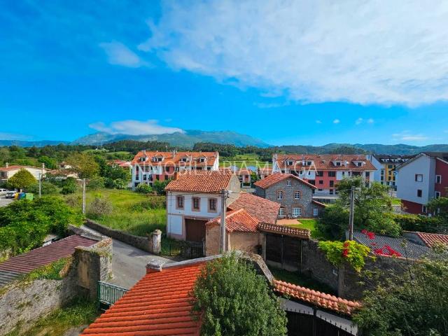 Villa en venta en Colunga, El Ferreru