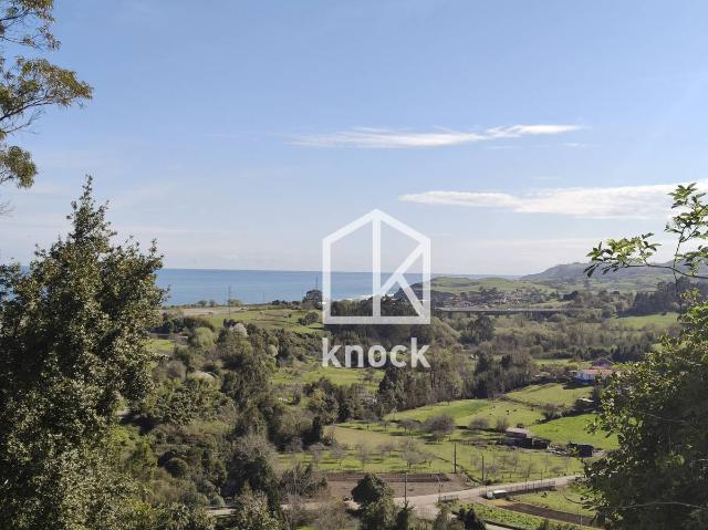 Chalet en venta en El Ferreru, Colunga