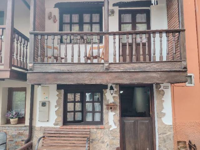 Chalet en venta en El Ferreru, Colunga