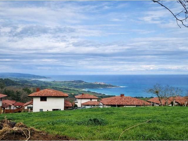 Chalet en venta en Comillas, Cantabria