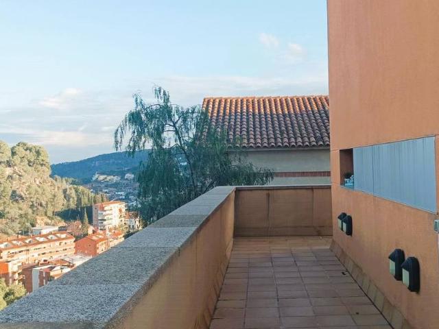 Villa en venta en Corbera De Llobregat