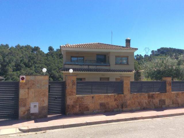 Casa en venta en Corbera De Llobregat