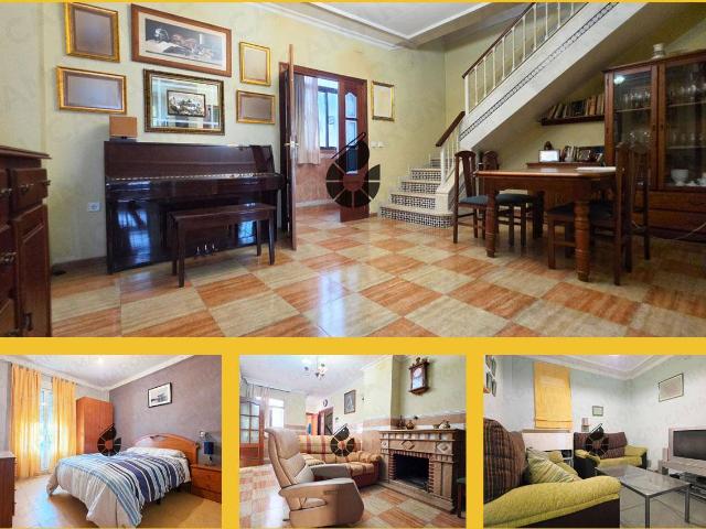 Chalet en venta en Coria Del Río, Andalucía