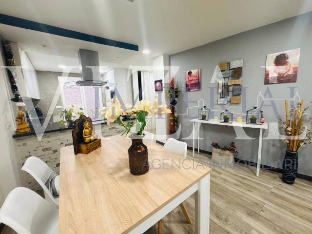 Villa en venta en Corral De Almaguer