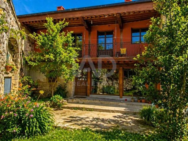 Chalet en venta en Corvera De Toranzo, Cantabria